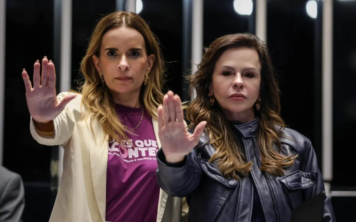 Professora Dorinha em campanha contra a violência à mulher